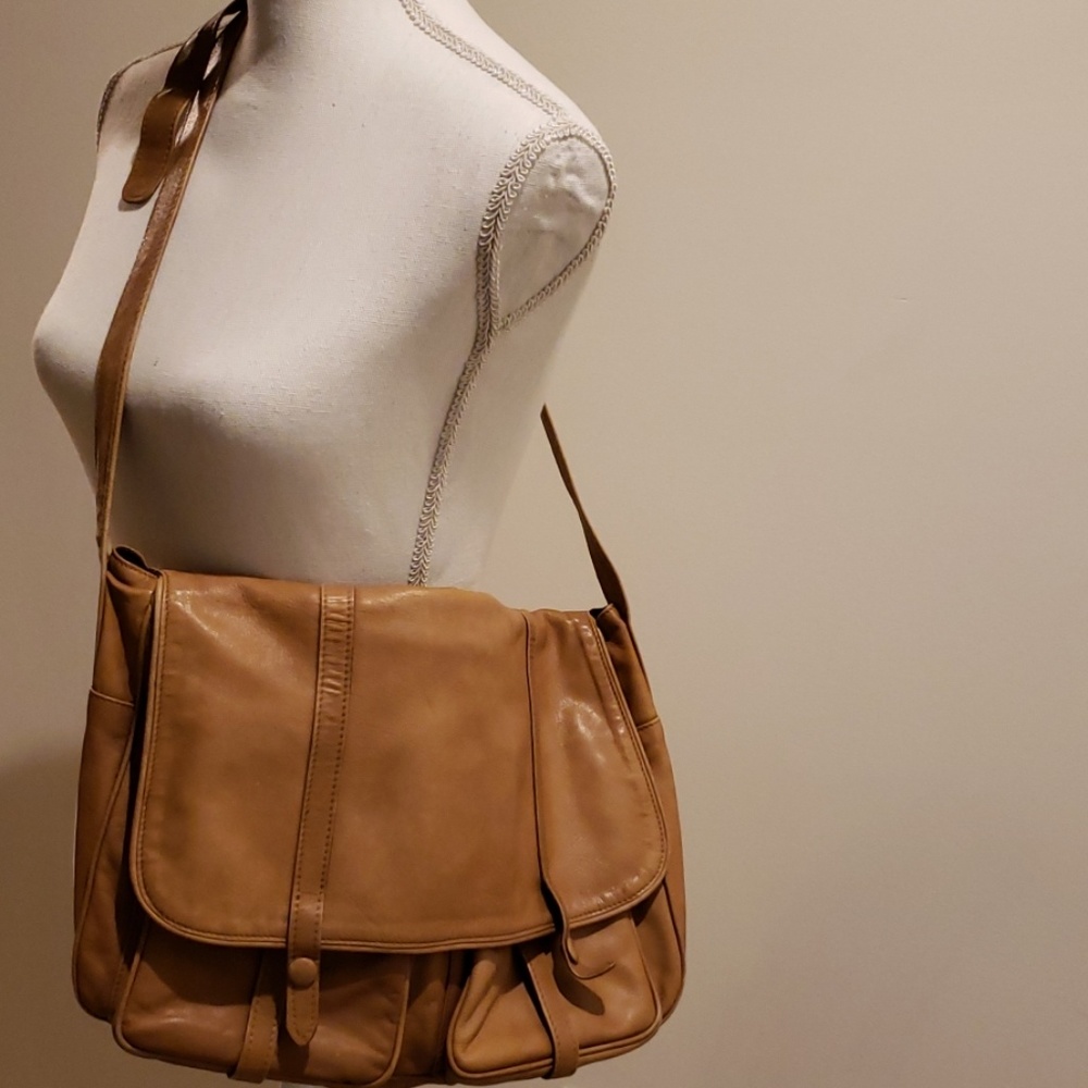 Vintage 90's bagherra bag